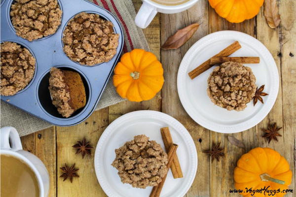 Vegan Pumpkin Muffins with Cinnamon Streusel Vegan Pumpkin Muffins with Cinnamon Streusel