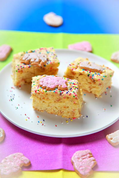 Frosted Animal Cookies Blondies Frosted Animal Cookies Blondies