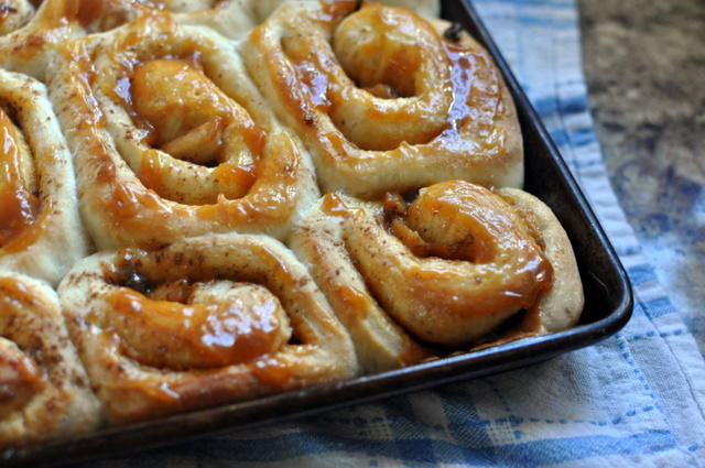 Caramel Apple Cinnamon Rolls Caramel Apple Cinnamon Rolls