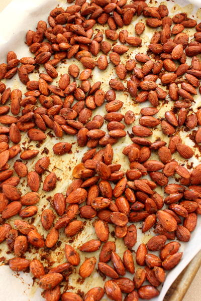 Honey Mustard and Thyme Roasted Almonds Honey Mustard and Thyme Roasted Almonds