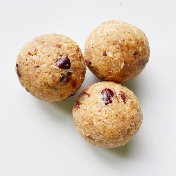 Vegan Coconut Pumpkin Truffles Vegan Coconut Pumpkin Truffles