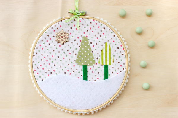 No Sewing Christmas Hoop Art No Sewing Christmas Hoop Art