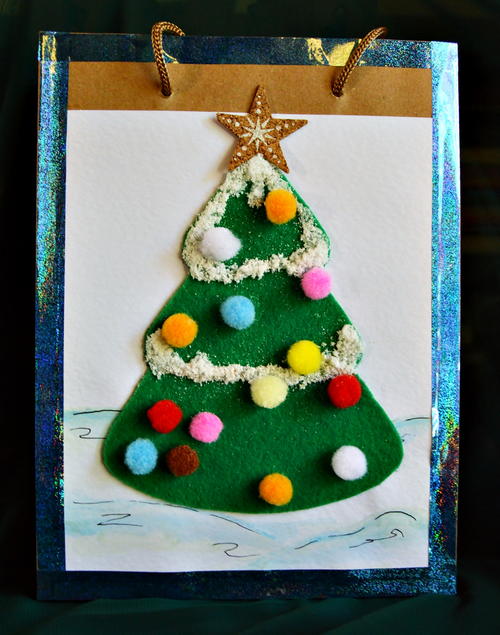 Snow-Covered Tree Gift Bag Idea Snow-Covered Tree Gift Bag Idea