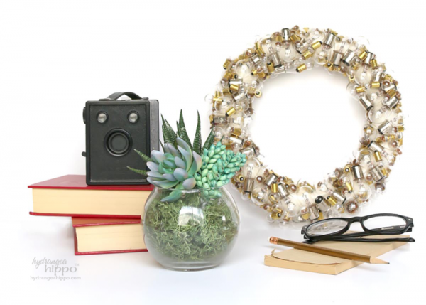 Amazing Lightbulb Wreath Amazing Lightbulb Wreath