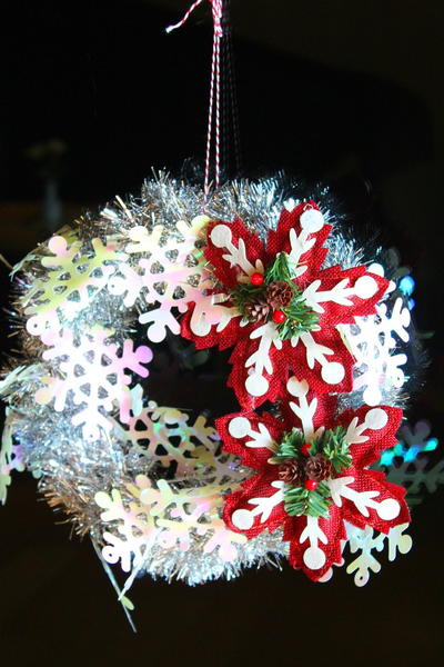 Tinsel Garland Wreath Tinsel Garland Wreath