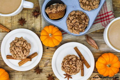 Vegan Pumpkin Muffins w Cinnamon Streusel Vegan Pumpkin Muffins w/ Cinnamon Streusel