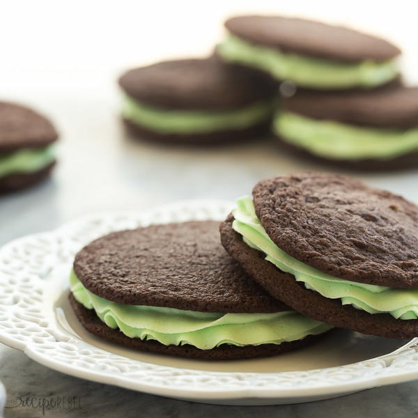 Homemade Mint Chocolate Oreos Homemade Mint Chocolate Oreos