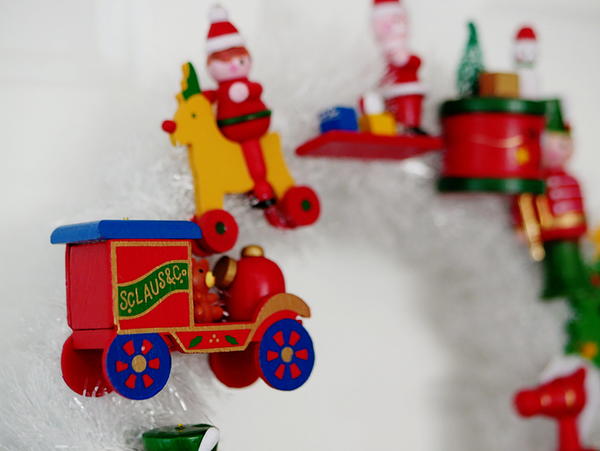 Thrifted Vintage Ornament Wreath Thrifted Vintage Ornament Wreath