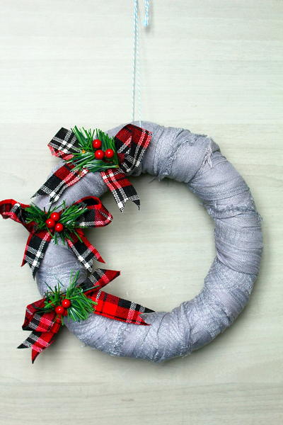 Scarf Christmas Wreath Tutorial Scarf Christmas Wreath Tutorial