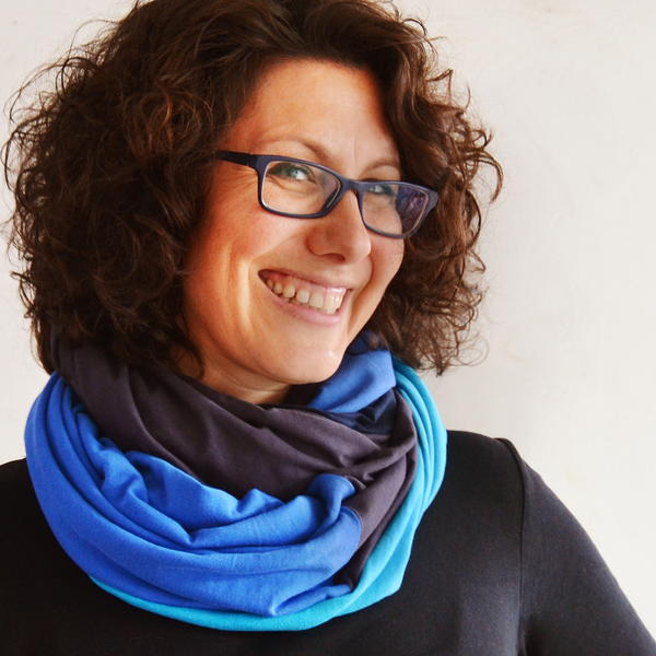 T-shirt Infinity Scarf Refashion