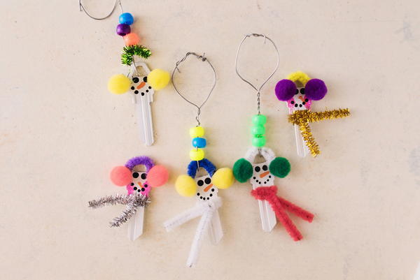 Snowman Family Recycled Craft Ornament Snowman Family Recycled Craft Ornament