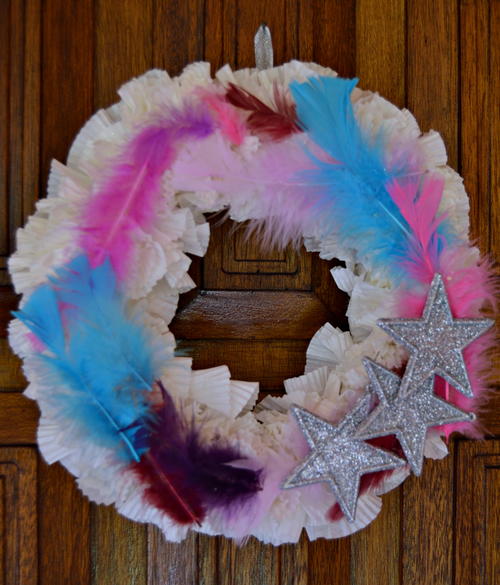 Stars and Feathers DIY Christmas Wreath