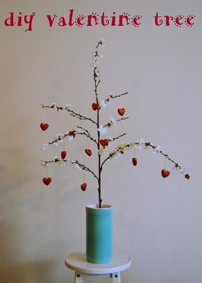 DIY Valentines Day Tree DIY Valentine's Day Tree