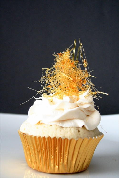Champagne Cupcakes with Champagne Buttercream Champagne Cupcakes with Champagne Buttercream
