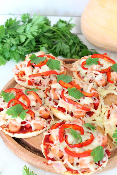 Mini Bread Hot Dog Pizzas Mini Bread Hot Dog Pizzas