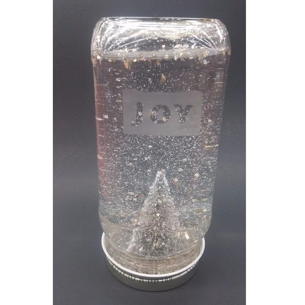 Etched DIY Christmas Snow Globe Etched DIY Christmas Snow Globe