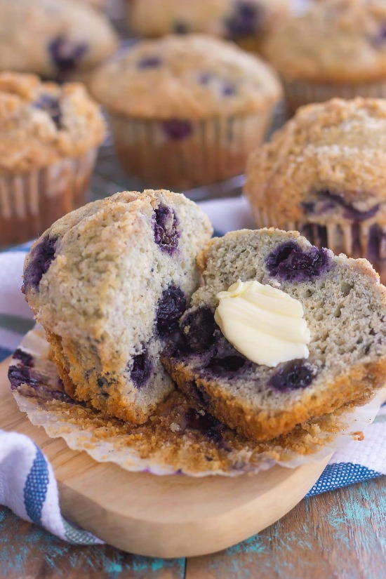 Bakery Style Blueberry Muffins | FaveSouthernRecipes.com