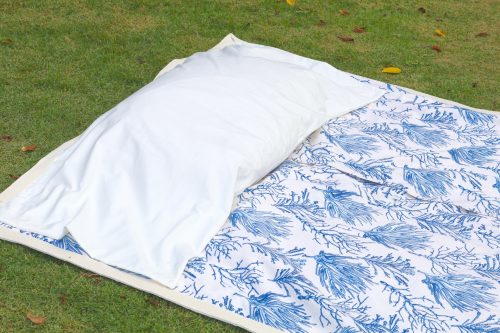 The Ultimate Beach Blanket Tutorial The Ultimate Beach Blanket Tutorial