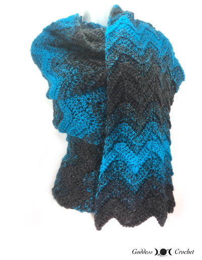 "A Wavy Shade of Winter" Super Scarf