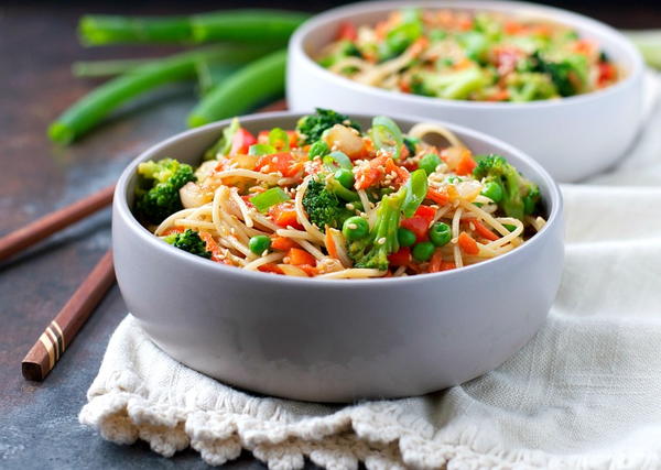 Quick and Easy Vegetable Lo Mein