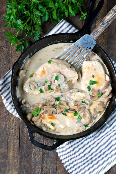 One Skillet Chicken with Garlic Mushroom Sauce One Skillet Chicken with Garlic Mushroom Sauce_1