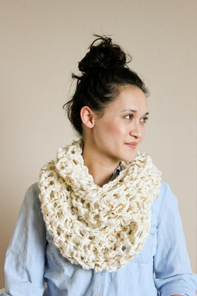 Super Stylish Crochet Infinity Scarf Super Stylish Crochet Infinity Scarf