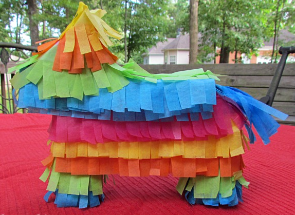 DIY Pinata Table Decoration DIY Pinata Table Decoration