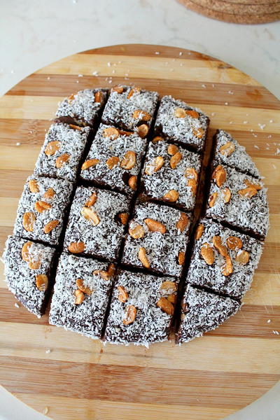 Clean a Wooden Cutting Board Clean a Wooden Cutting Board