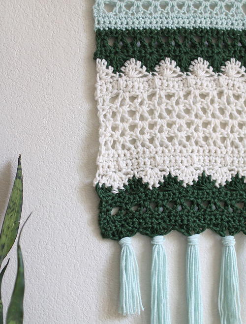 Splashes of Color Crochet Wall Hanging Splashes of Color Crochet Wall Hanging