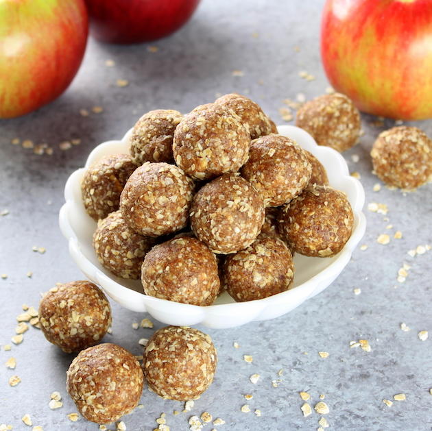 Apple Crisp Energy Bites Apple Crisp Energy Bites