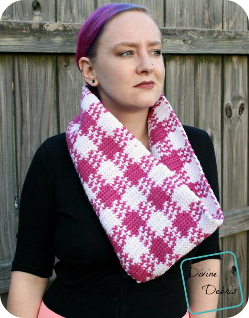 Laura Gingham Cowl Pattern Laura Gingham Cowl Pattern