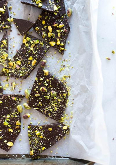 3-Ingredient Pistachio Dark Chocolate Bark 3-Ingredient Pistachio Dark Chocolate Bark