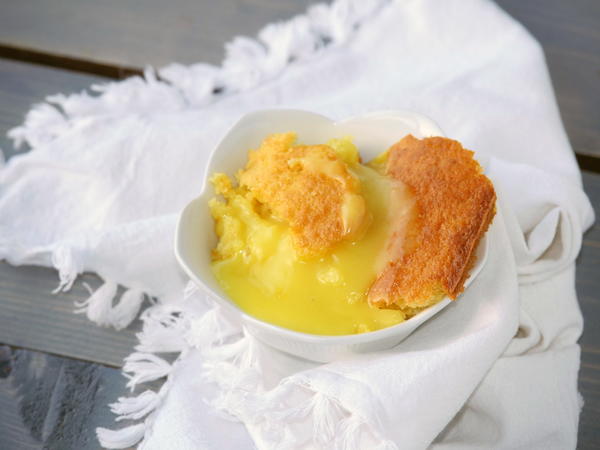 Easy Lemon Pudding Cake Easy Lemon Pudding Cake