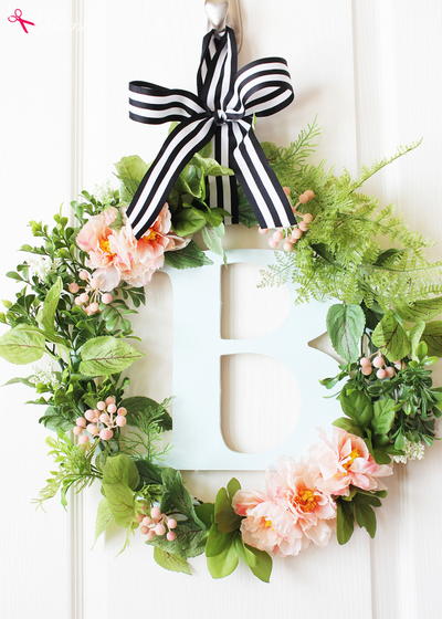 Stylish Botanical DIY Spring Wreath Stylish Botanical DIY Spring Wreath