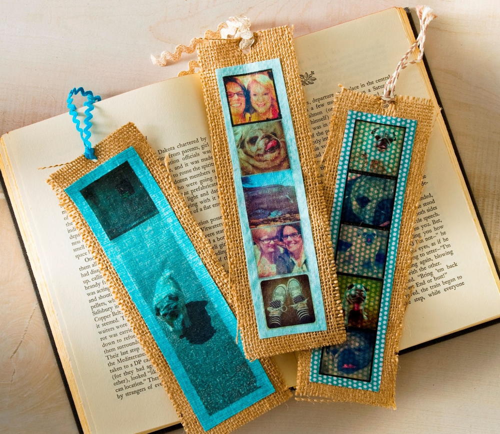 Photographic Memories Burlap DIY Bookmarks | AllFreeHolidayCrafts.com