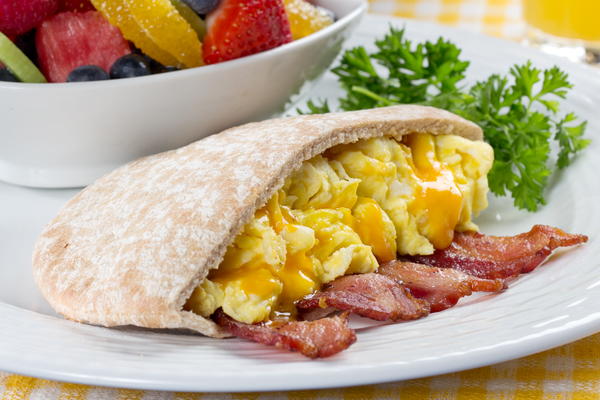 Breakfast Pita Pockets Breakfast Pita Pockets