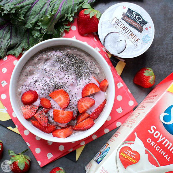 Strawberries Cream Smoothie Bowl Strawberries & Cream Smoothie Bowl