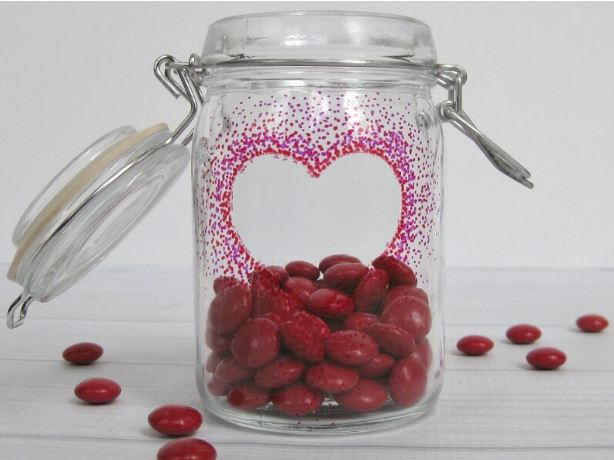 How to Use a Sharpie Marker on Glass for an Easy Valentines Day Gift How to Use a Sharpie Marker on Glass for an Easy Valentines Day Gift