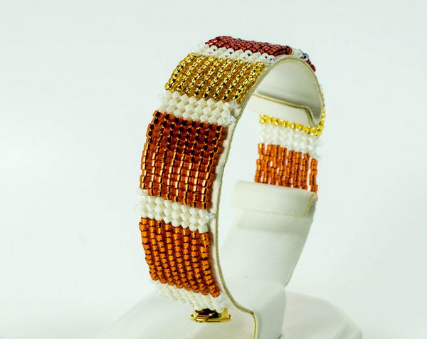 Speedy Herringbone DIY Bracelet Speedy Herringbone DIY Bracelet