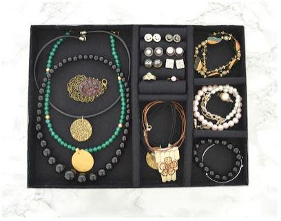 DIY Organizer Tray From Ferrero Rocher Box DIY Organizer Tray From Ferrero Rocher Box