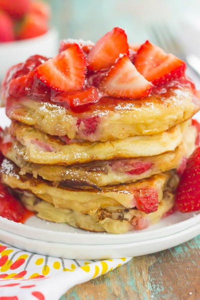 Strawberry Greek Yogurt Pancakes Strawberry Greek Yogurt Pancakes