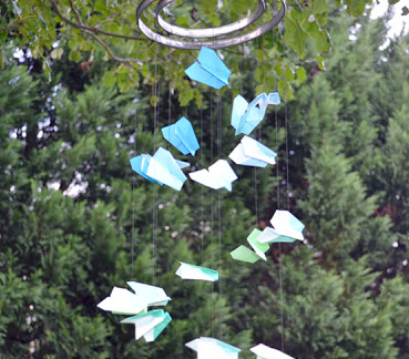Paper Airplane DIY Mobile Paper Airplane DIY Mobile