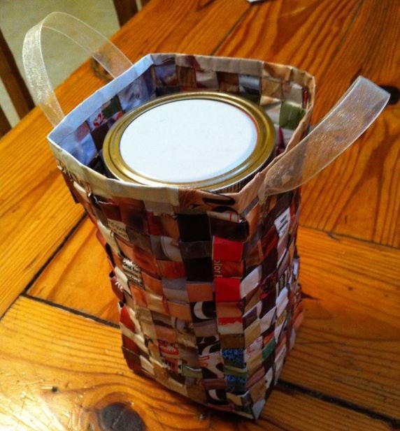 Recycled Magazine Gift Bag Recycled Magazine Gift Bag