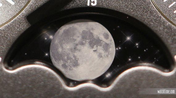 Omega Speedmaster Moonwatch Co-Axial Master Chronometer Moonphase Chronograph Omega Speedmaster Moonwatch Co-Axial Master Chronometer Moonphase Chronograph