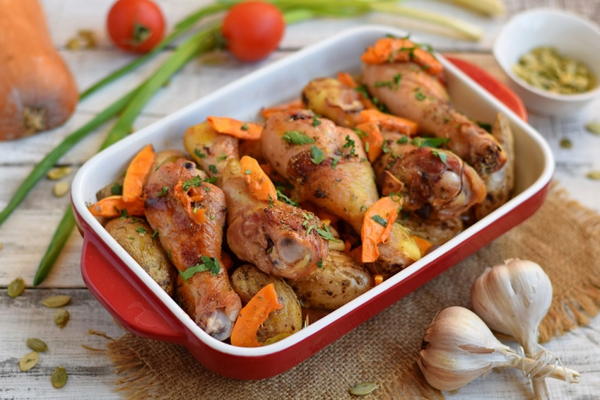Chicken Baked with Pumpkin and Potatoes Chicken Baked with Pumpkin and Potatoes