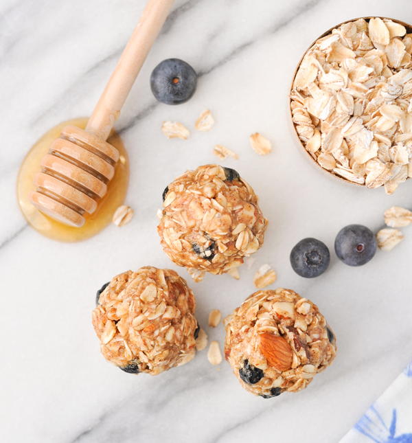 No-Bake Blueberry Almond Energy Snacks No-Bake Blueberry Almond Energy Snacks