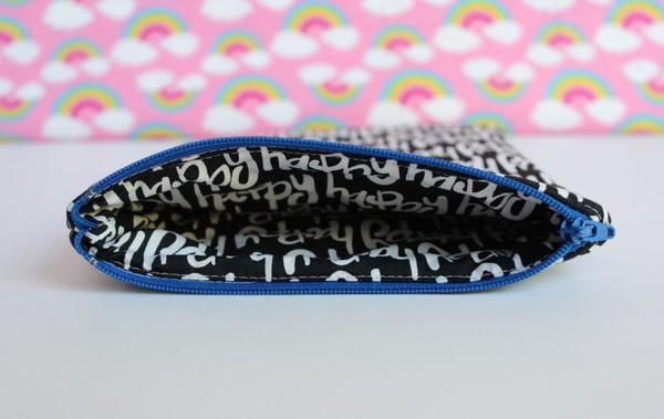 Easy Lined Zipper Pouch Easy Lined Zipper Pouch