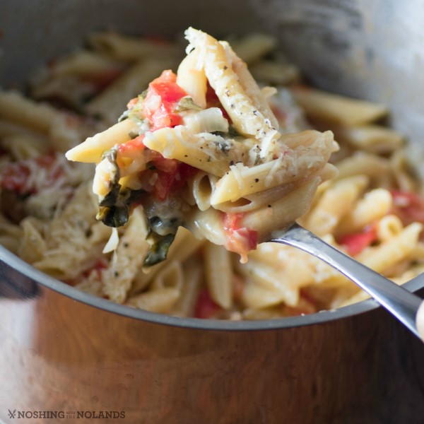 One-Pot Easy Caprese Pasta One-Pot Easy Caprese Pasta