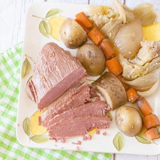 Slow Cooker Corned Beef and Cabbage Slow Cooker Corned Beef and Cabbage