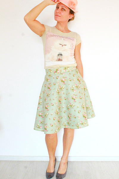 Lined Half Circle Skirt with Zipper Lined Half Circle Skirt with Zipper
